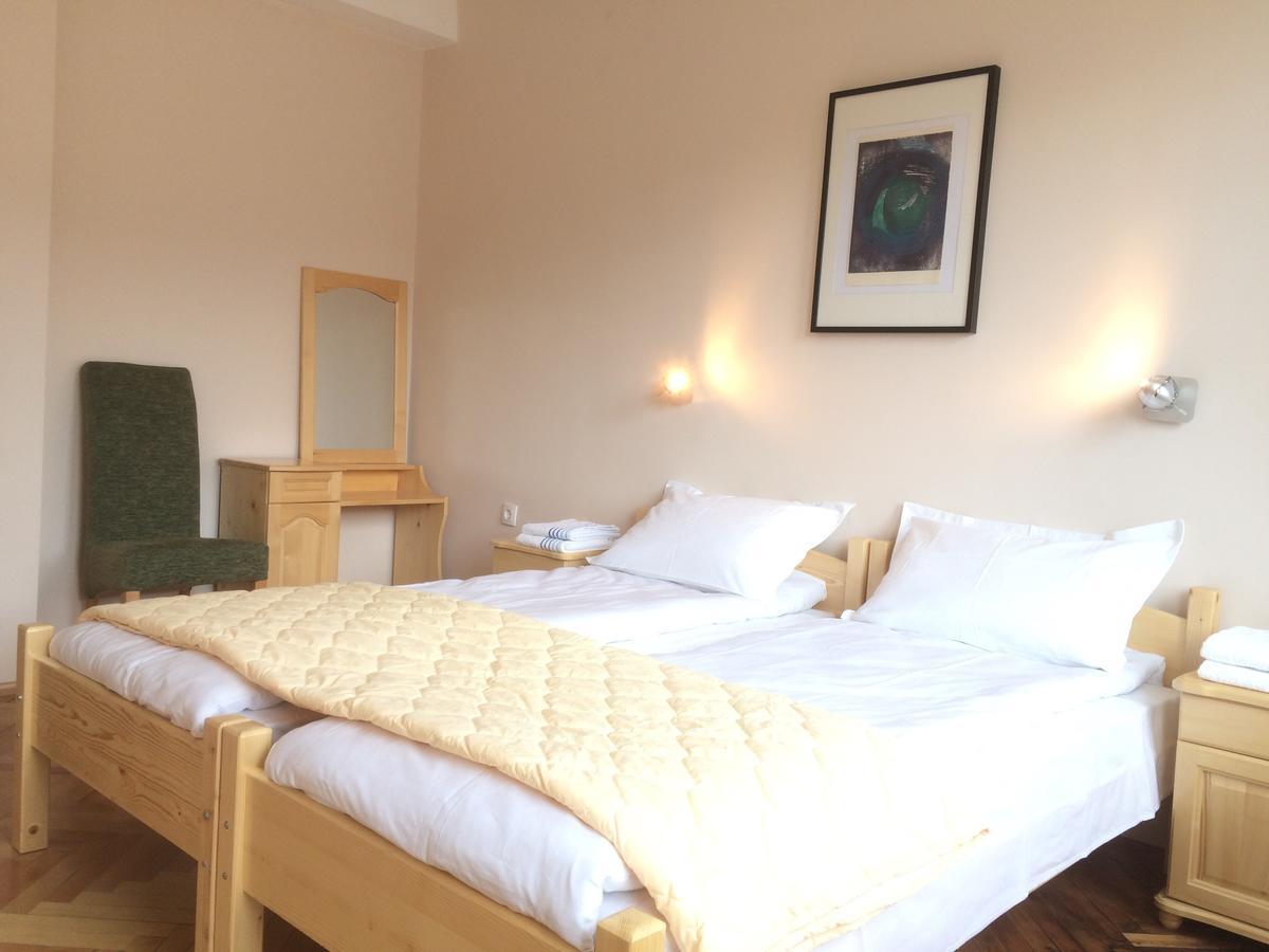 Hotel Hinovi Hvoyna المظهر الخارجي الصورة